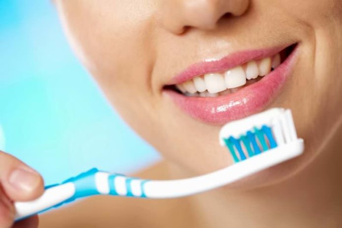Cepillarse los dientes