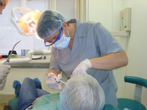 Las razones para la extracción de ocho dientes.