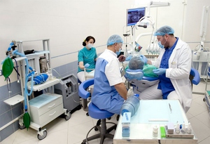 Descripción del procedimiento para el tratamiento de la periostitis en odontología.