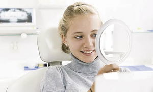 Cómo hacer una dentadura postiza parcialmente.